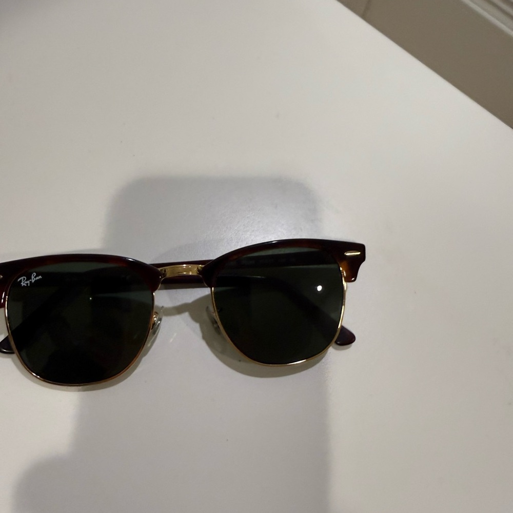 Ray-Ban Classic Sunglasses with Gold and Brown Frame